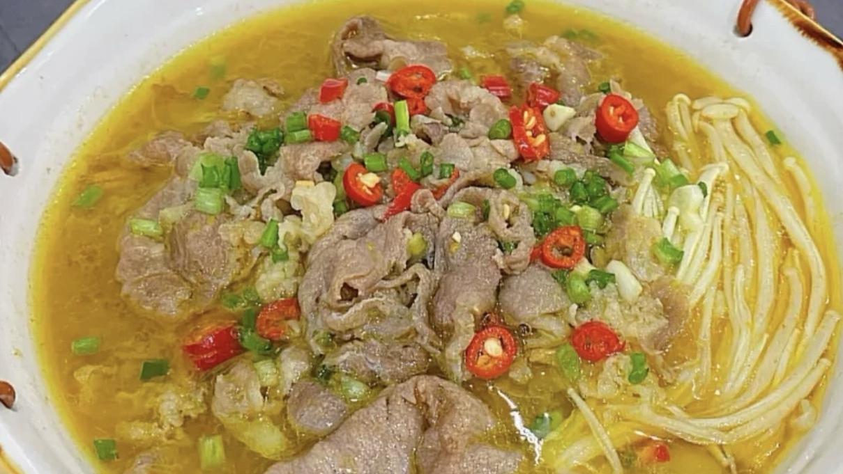 5分钟快手菜！小白也能轻松上手的酸汤肥牛！