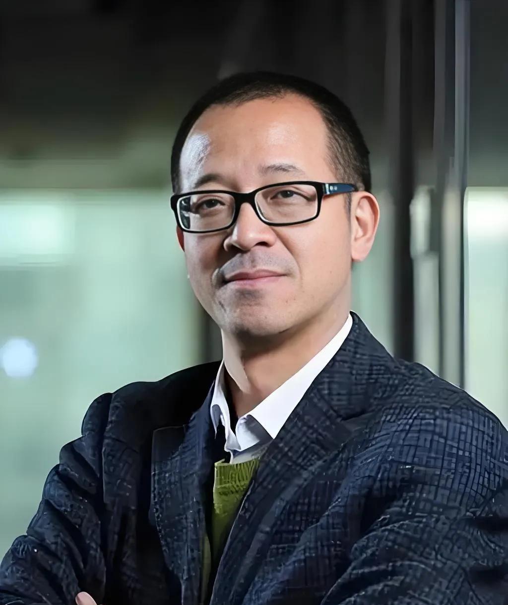 我发现一个很有意思的事情！
事关董宇辉，
以后凡是老俞公司头部主播走，最后都会把