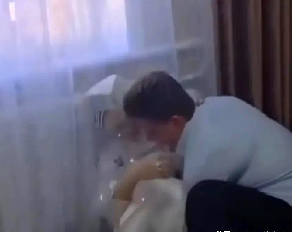 婚姻，作为人类社会中最为古老而又富有意义的制度之一，承载着爱情、责任、文化和传统