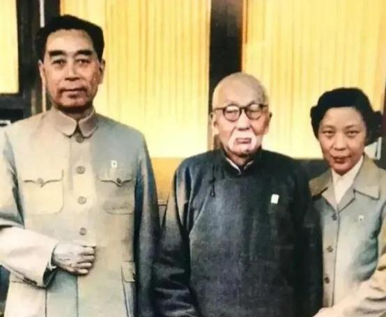 1949年，国民党溃败是板上钉钉的事情，此时，蒋介石想起自己的大舅哥毛懋卿，希望