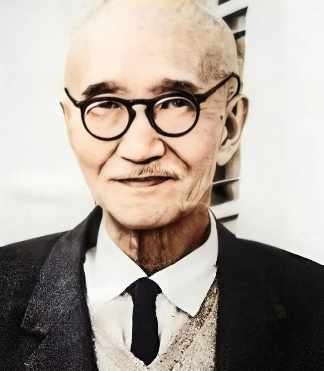 1924年，北大教授章士钊在外面有了女人，妻子愤怒地找他索要说法，他竟说：我们可