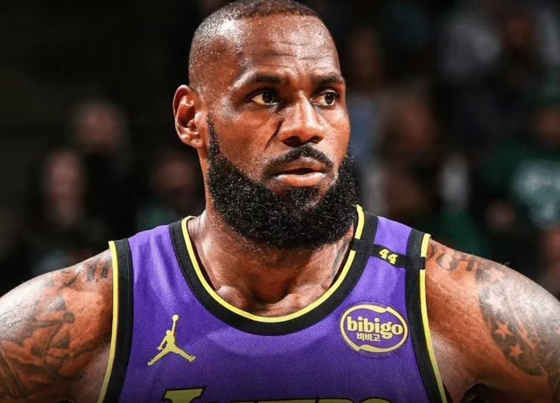 湖人今晚气得要睡不着了！心仪中锋惨遭截胡，勇士 1 换 2 躺赢！
今年NBA选