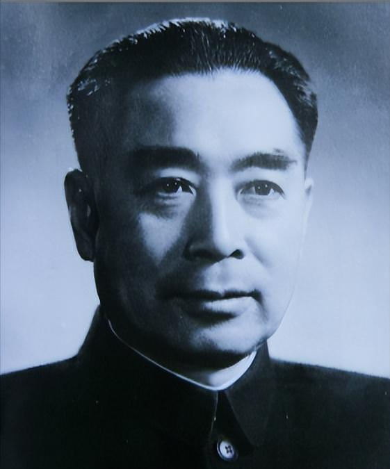 周总理唯一的“儿子”，却隐瞒真实身份40多年，直到总理去世后才被人知晓，更不可思