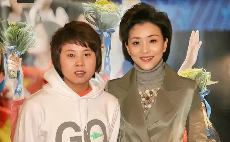 杨澜访谈录
杨澜专访冬奥会短道速滑冠军王濛。
