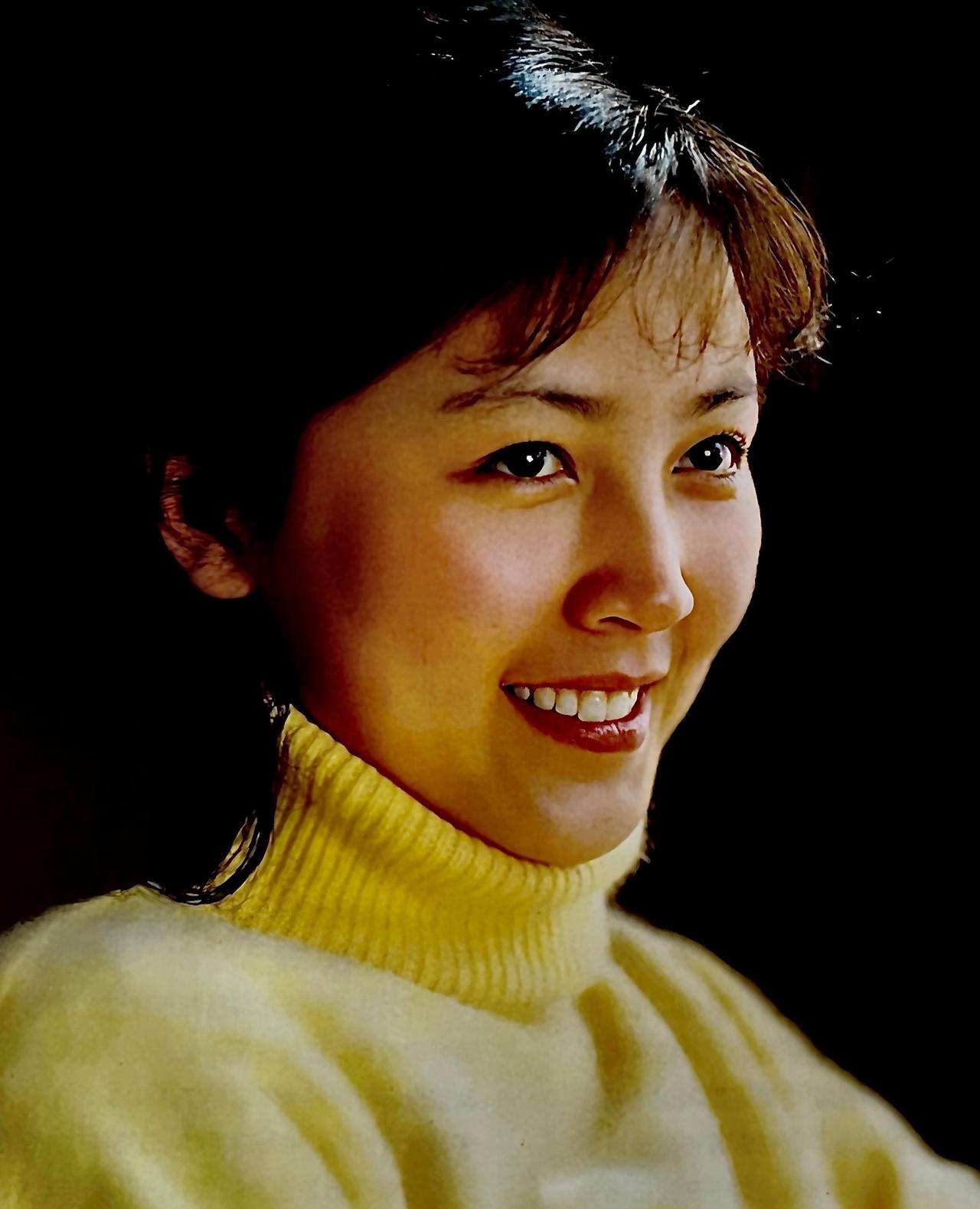 八十年代上影厂青年演员赵静，不愧是“氧气美女”。不得不感慨，那个年代的美人真的是