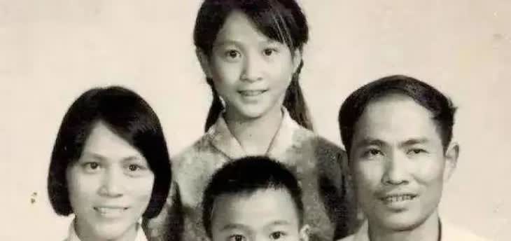 刘嘉玲一直以苏州人自称，但其实她祖籍是广西容县的，老家还有祖屋和亲友。那为啥她当
