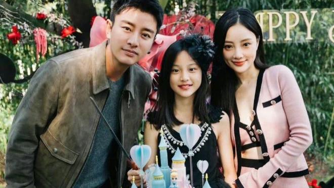 贾乃亮李小璐六一甜馨带娃，投壶、赛车全程陪伴，贾乃亮被赞用心