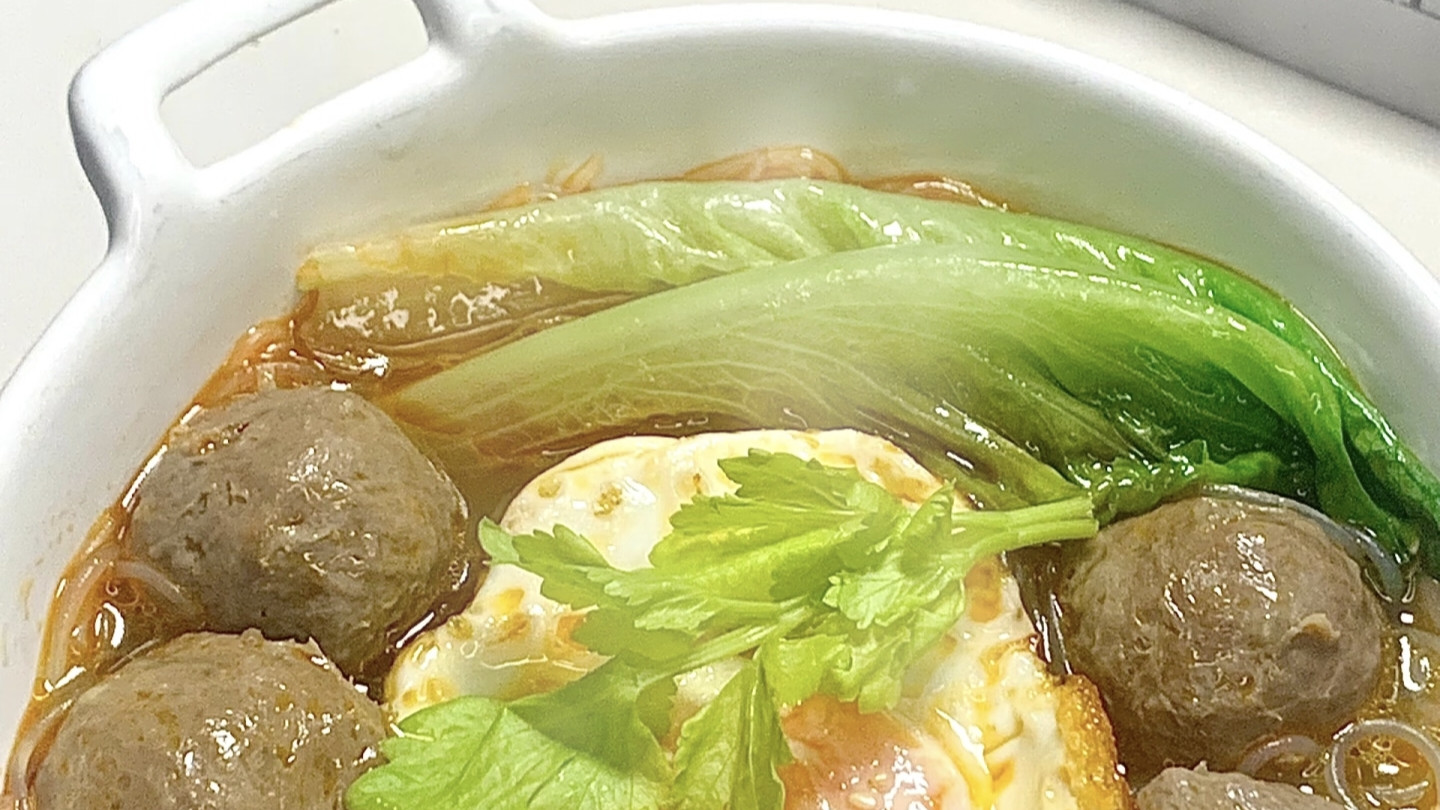 爆汁牛肉丸+吸溜粉丝！这碗神仙汤让我连喝三碗还舔碗！