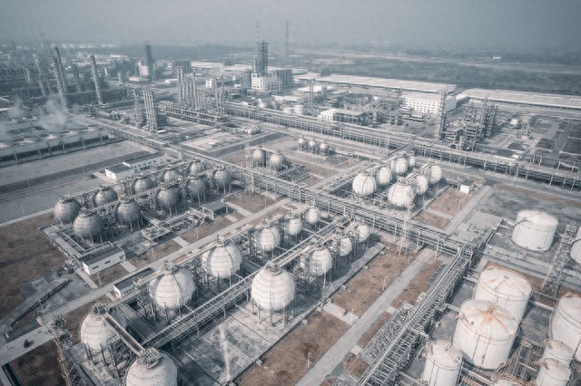 化工材料价格上涨,6只低价小盘股受关注,机会与风险并存