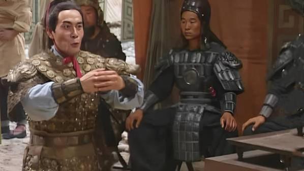 吕布 3 叛遗臭万年，冯玉祥 8 转名留青史：毛主席评价道破关键