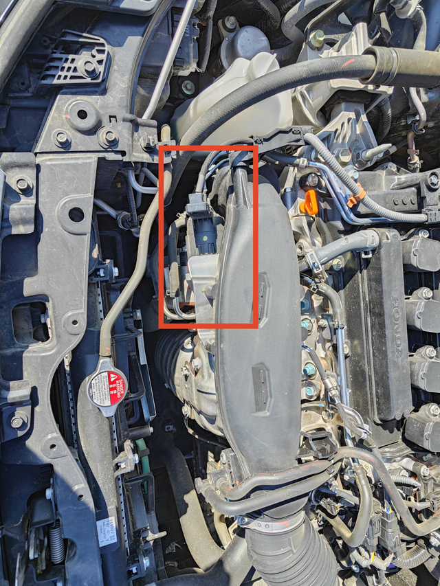 有会修车的人吗
这个是不是EGR阀？