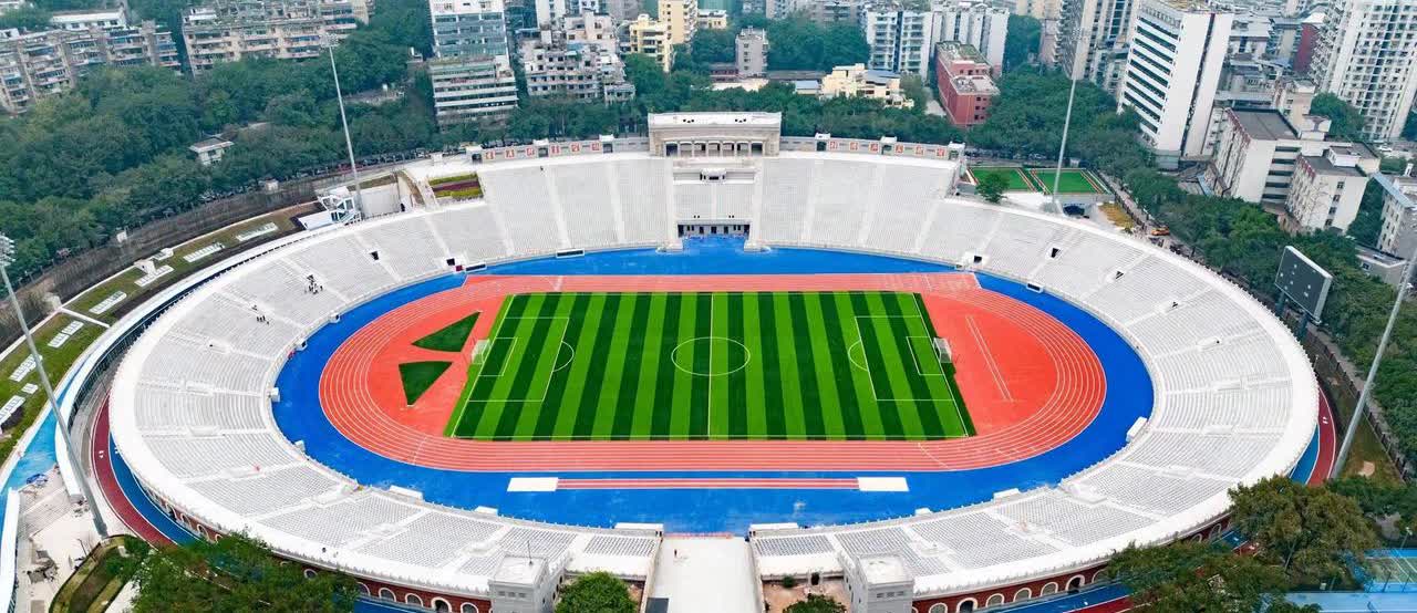 2025新鸥鹏重庆城市足球超级联赛将于9月13日正式拉开帷幕。渝超设有5大赛区4