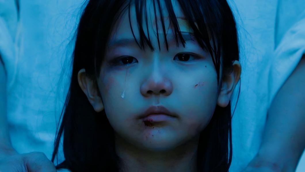 7岁奇昭侑演技惊艳，《亲爱的X》中“童年白雅珍”让观众头皮发麻