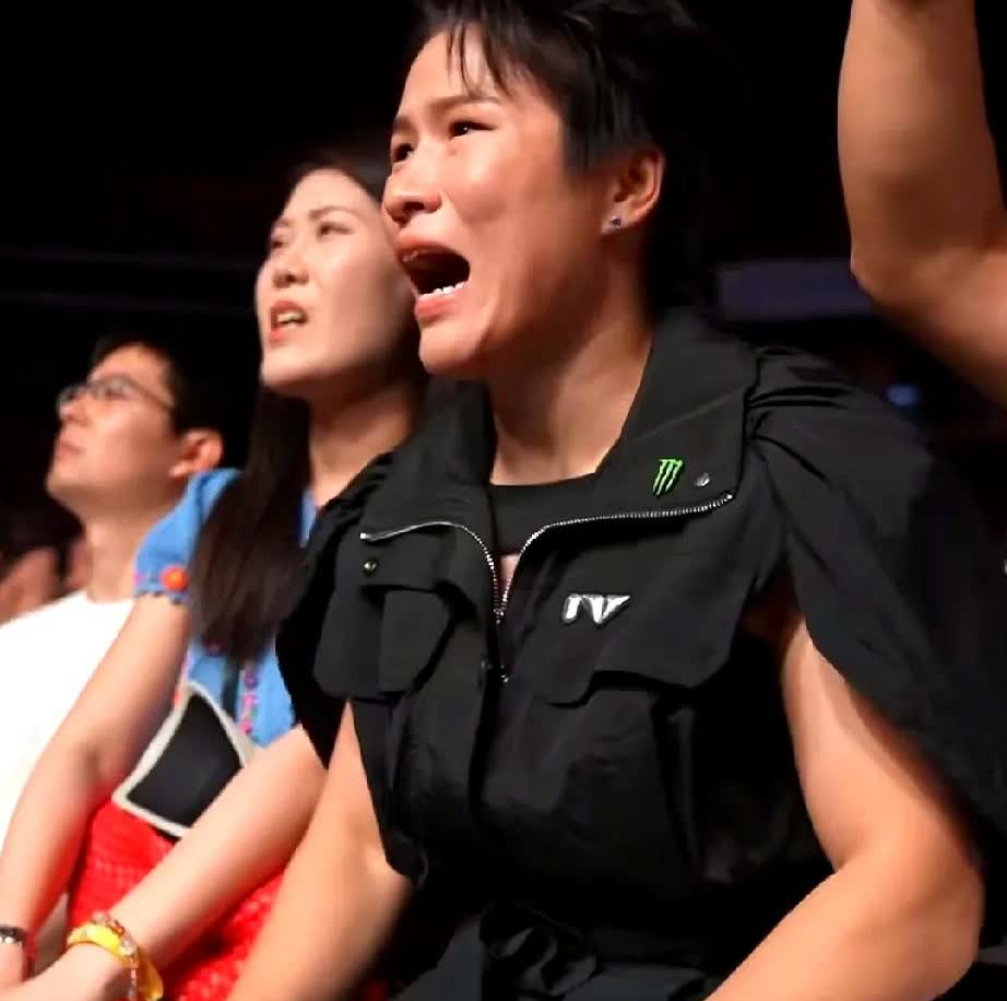 一场败仗，230万瞬间蒸发

对手拿走双倍，他只剩一半

张名扬在上海站