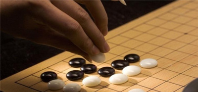 中美俄伊谁是真正棋手











世界局势扑朔迷离，谁能想到俄罗斯竟沦