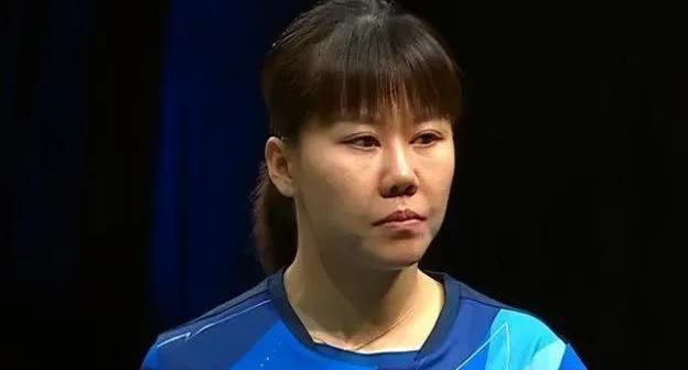 世乒联大满贯赛瑞典站第一轮
          陈幸同vS杜凯琴
第一局:1