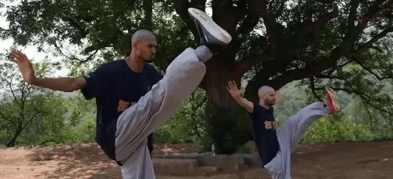 少林之旅给文班亚马的收获
据ESPN的迈克尔·C·赖特报道，马刺球星维克托·文班