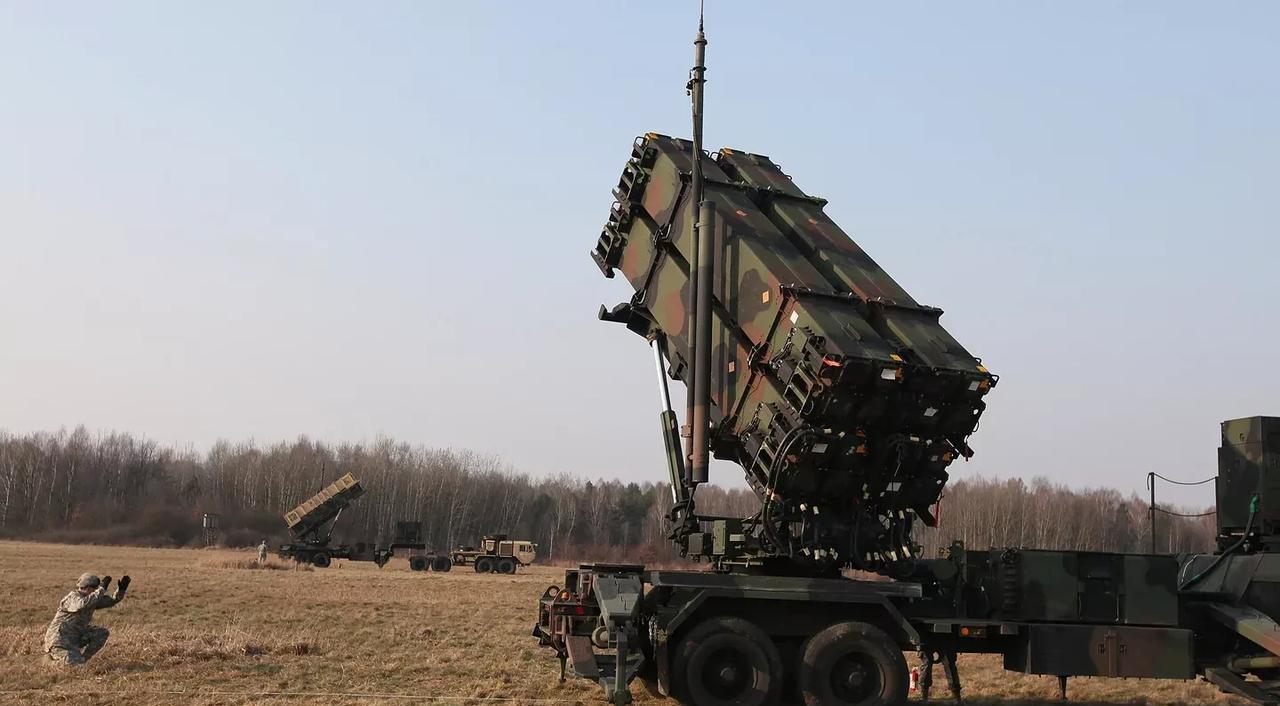 【全球聚焦：德国确认向乌克兰供应5套爱国者防空系统以及大量弹药和无人机】
柏林时