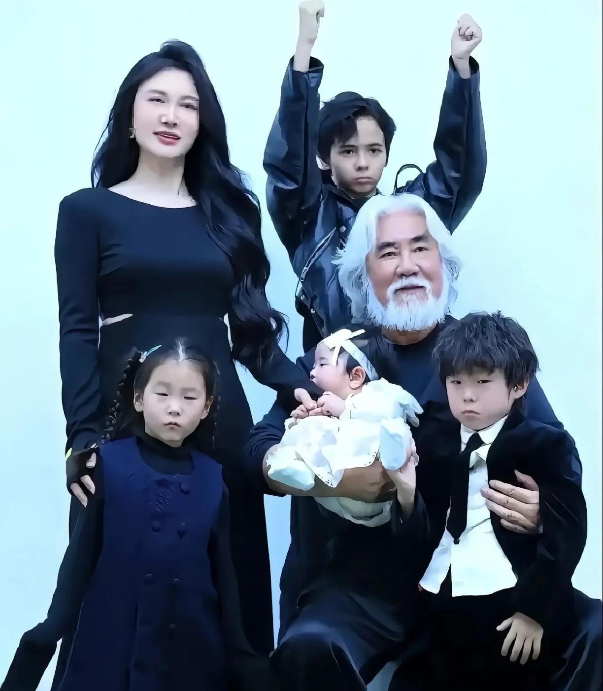 都在笑杜星霖找了一个年纪那么大的张纪中，但是杜星霖如果不找张纪中，找一个跟她一年