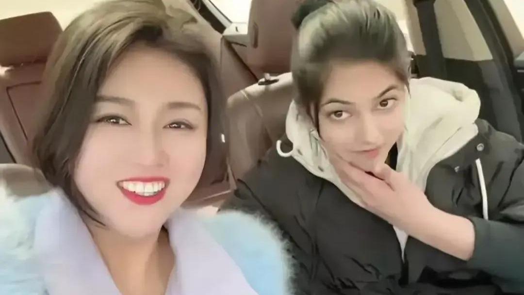 阿霞四处求助，发文言词激烈表达不满，杨二狗直言做人要懂得感恩