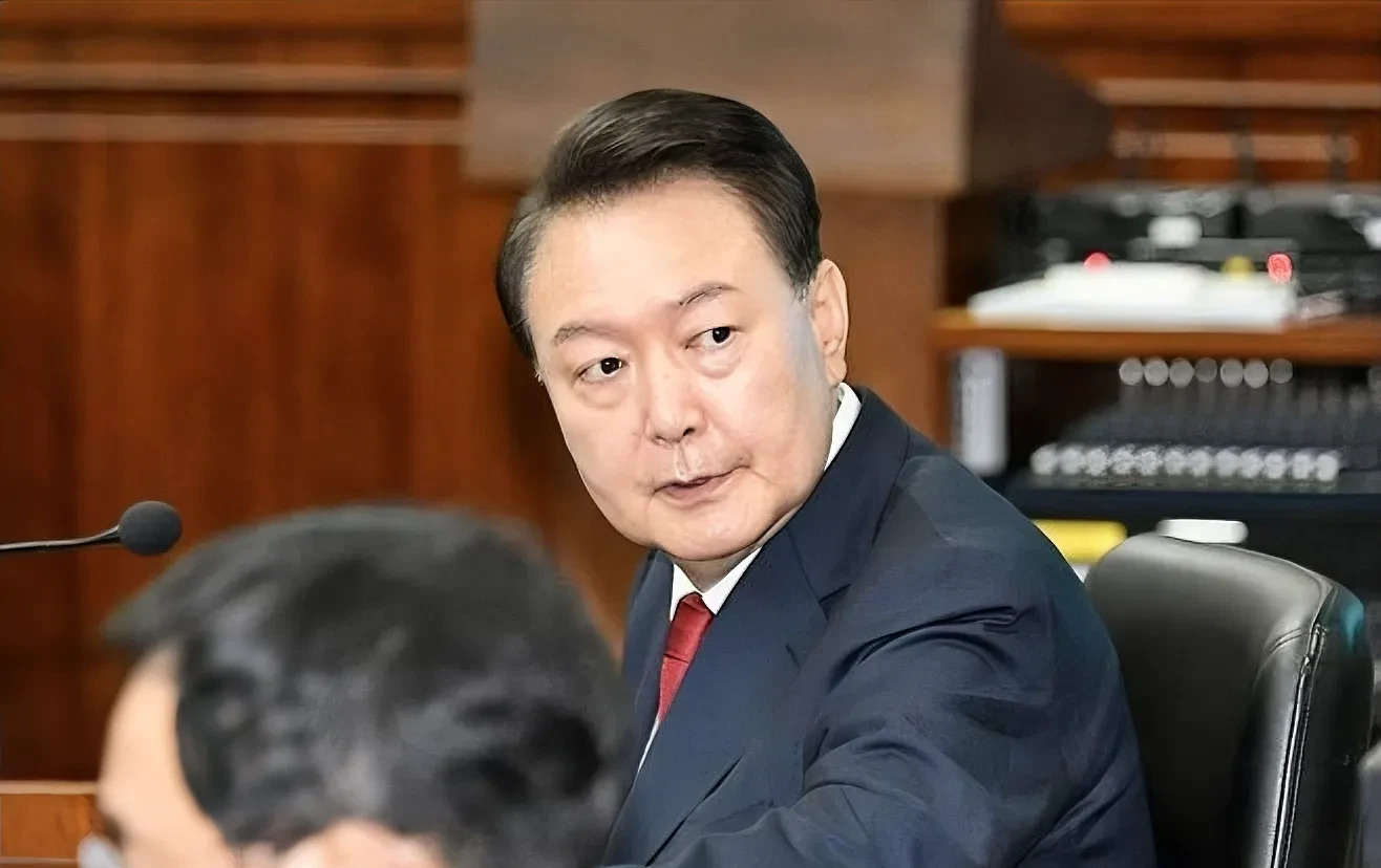 尹锡悦受审状态良好











天哪！韩国前总统尹锡悦居然因为内乱罪被