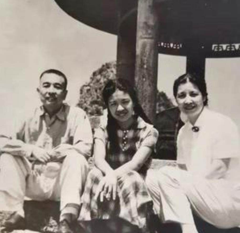 1966年，中南局的负责同志陶铸奉调进京，担任了新中国的宣传部部长。陶夫人得知消