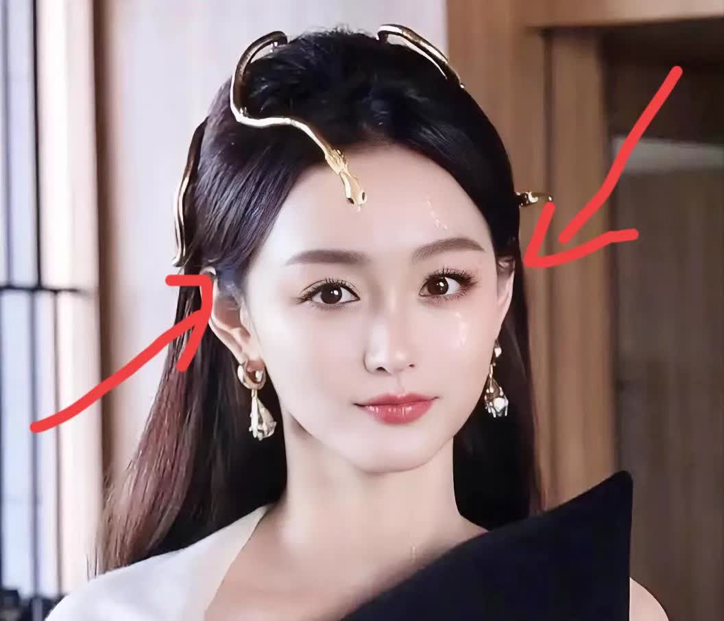 一觉醒来
喜欢何泓姗的和不喜欢她的都沉默了
《浪姐 6》出镜镜头只有 659