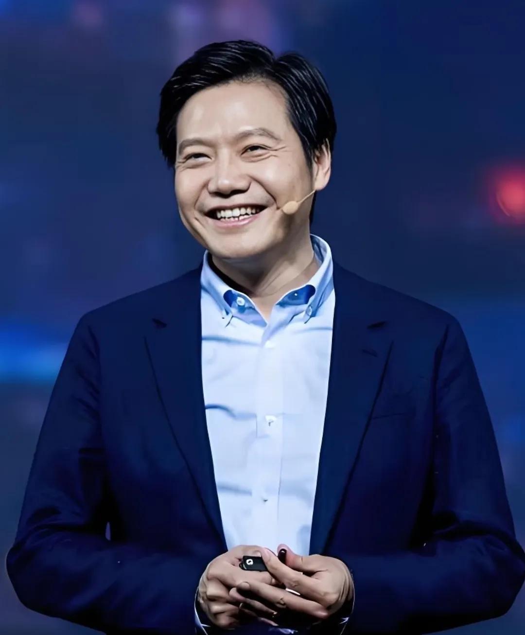 雷军怕是全网最伤心的人了吧？
他可能做梦都没有想到，
曾经王腾接管红米的时候，他