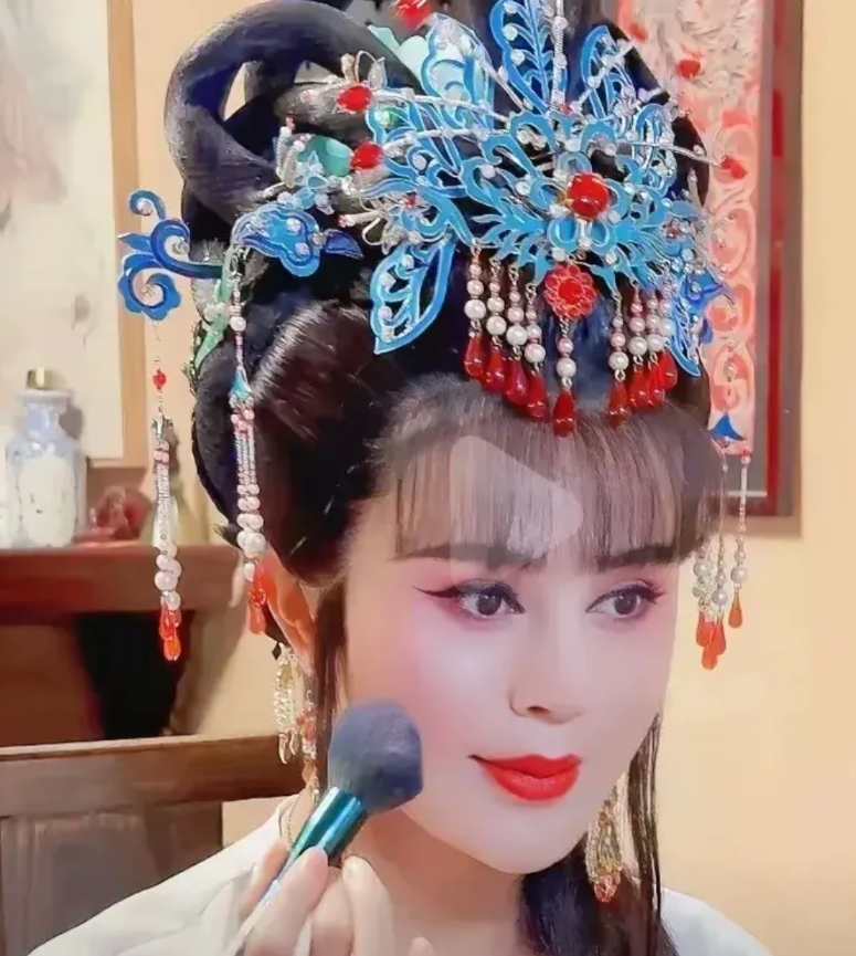 罗大美案，沙玉娇看着貌美柔弱，可她却很狠毒。事发时，她才21岁，就敢运尸、埋尸、