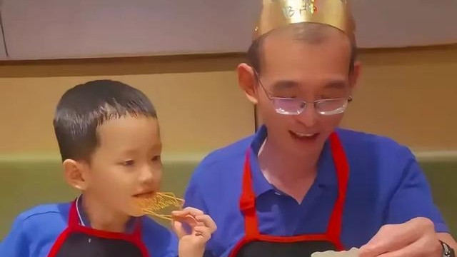 企业家寻子成网红 原配送快递养四娃 现任开奔驰住豪宅