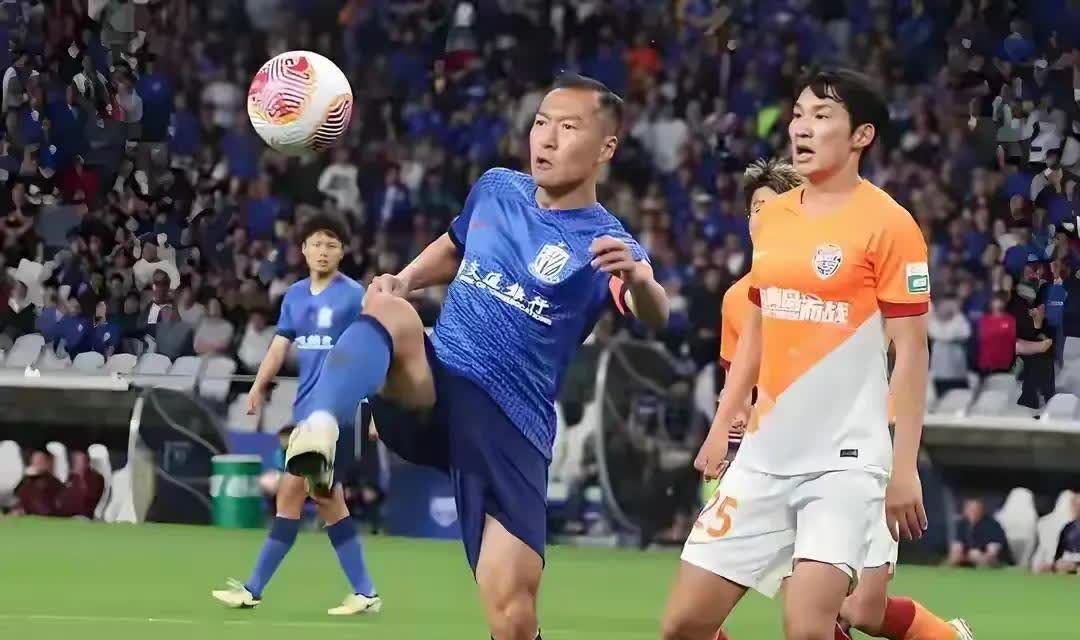 联赛再开战火，本轮上海两支队伍，海港客战津门虎，有人质疑于根伟上轮授意球员故意洗