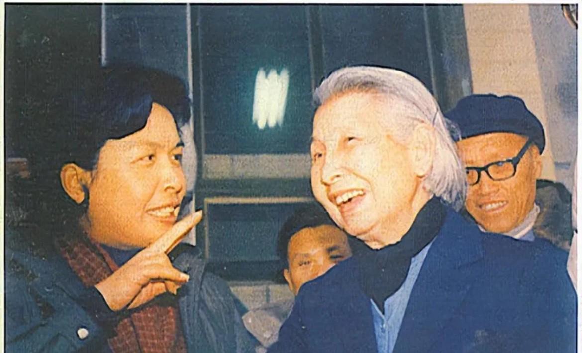 1988年1月，陶铸夫人、中组部原副部长曾志及女儿陶斯亮来祁阳观看陶铸革命事迹陈