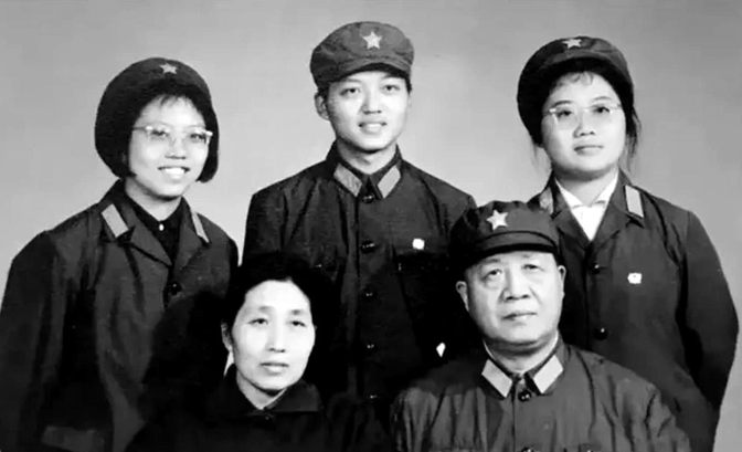 1953年7月，第38军113师参谋长范天恩率部凯旋，回到了心心念的祖国。他抵达