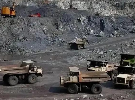 中国禁售稀土打了美国一个措手不及，美国佬急的吐血，美国官员嘴硬的威胁中国：“如果