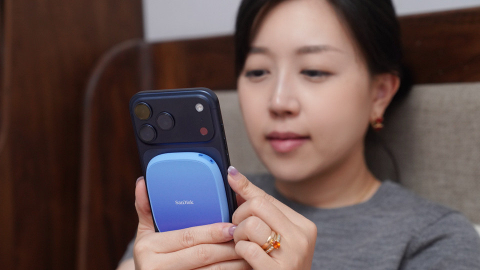 无需纠结容量，iPhone扩容的超值方案它来了！闪迪创作者磁吸移动固态硬盘真香体验