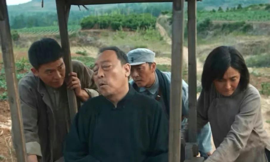 《生万物》宁学祥弥留之际，给大儿子宁可金30亩地。
可金15亩，孙子小川15亩。
