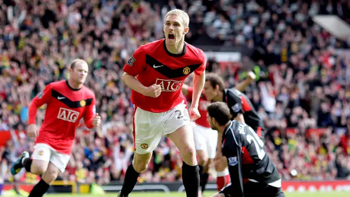 临危受命担任曼联临时主教练的弗莱彻，年轻时他是怎样水平的球员？