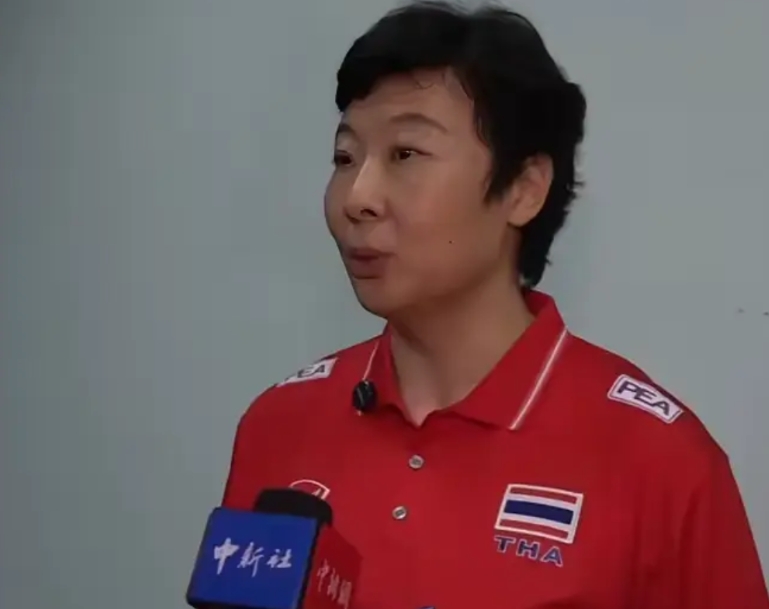 女排3战全胜：冯坤认为赵勇有 2 个“高明之处”

首先体现在进攻点多
赵勇主教