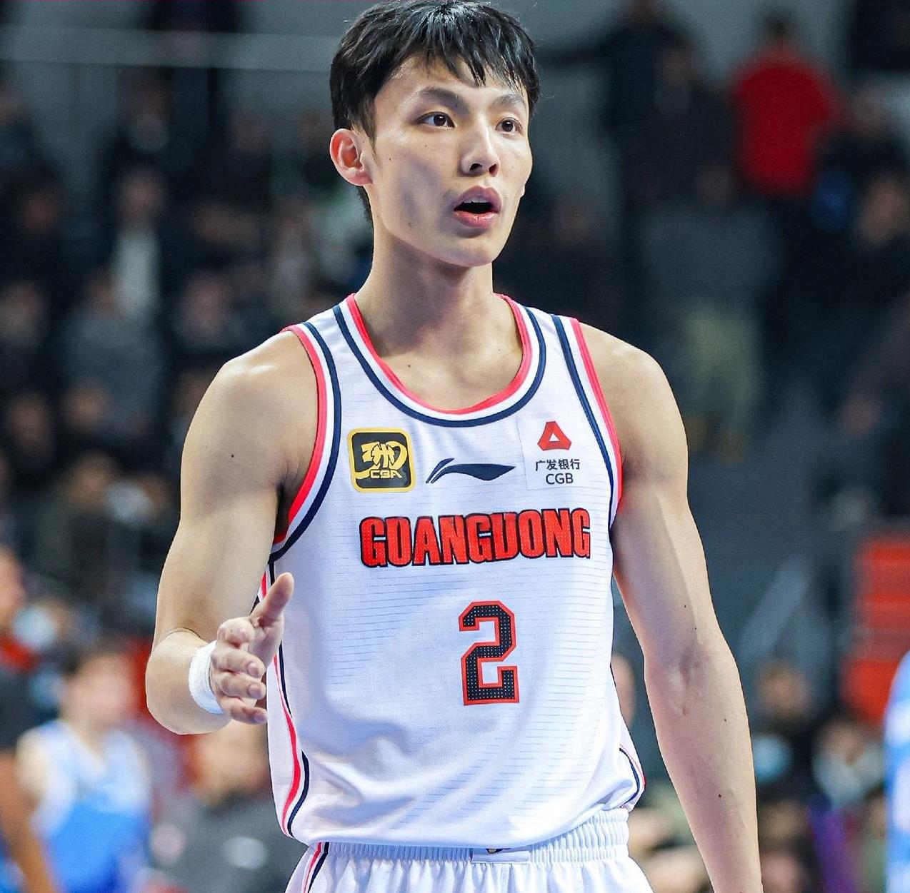 广东全运会男篮88 - 82战胜美国队，这场比赛太精彩了，双方甚至还起了小冲突。