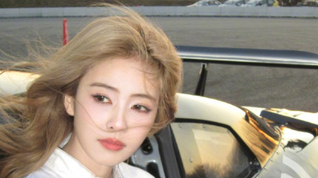 白鹿的赛车妆造，真的是太酷飒了，超nice！