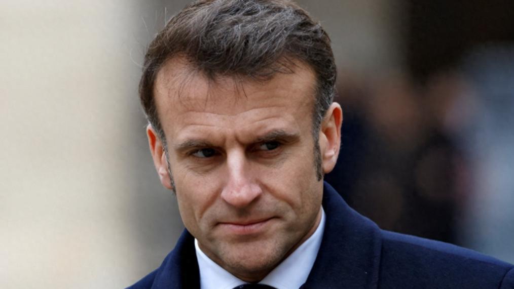 马克龙看清形势，派人来中国有事相求，争取早日拿到访华邀请