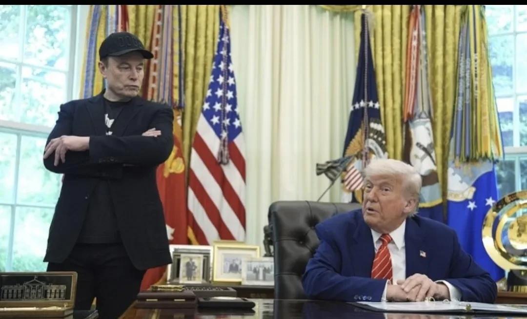 马斯克陷入危局！
特朗普彻底怒了，其不允许任何的背叛，无论是谁，这次马斯克要难受