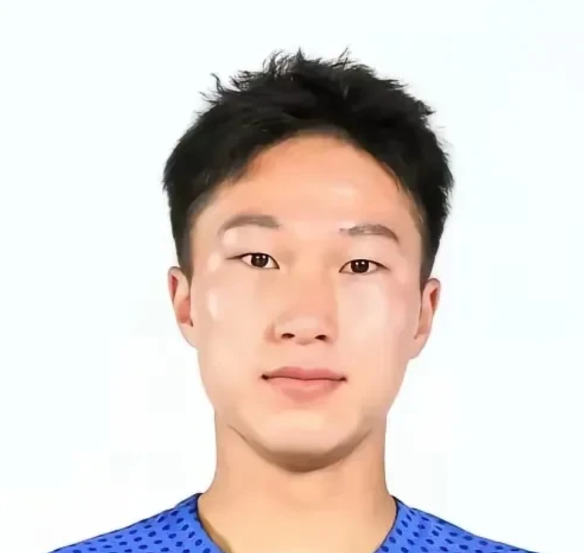 很多人将输球责任归咎于杨泽翔。我觉得送点球、黑对手他有一定原因，但最关键的是，是
