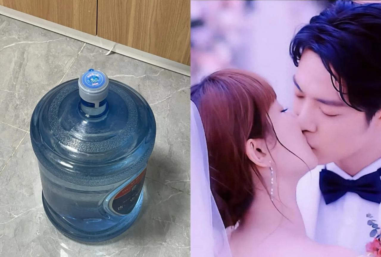 《拿水》
我和女友去拿水，
女友突然要亲嘴。
我说有人不太好，
…………？
拋砖