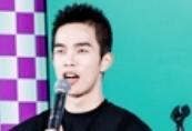 因外貌被同学语言攻击而极度自卑，良田为她策划拍摄，把她拍成“天使的样子”，照片发
