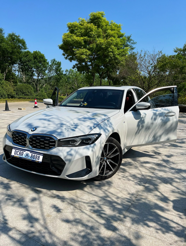 谈谈它的优缺点吧
优点
1. 操控感在同价位来说有一说一，真的不错
市区起步加速