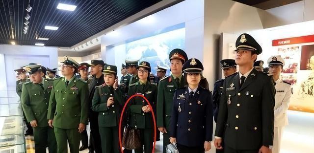 基本上可以确定：越军已经完了！最近越军与我军开展联合训练的新闻开始霸屏，大家都关