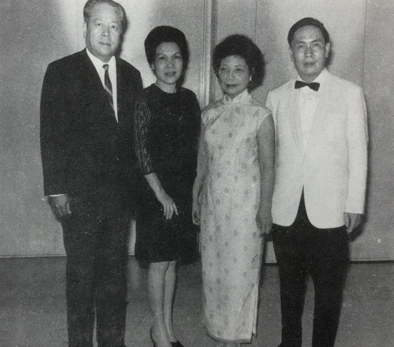 70年代初蔡继琨夫妇与马思聪夫妇在菲律宾