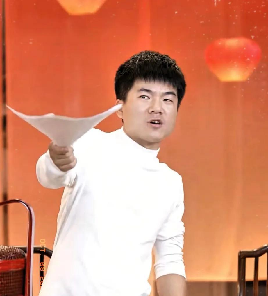 我有种预感，
董宇辉很难找到对象了，
不是因为其他，而是他过分优秀，以至于没有人