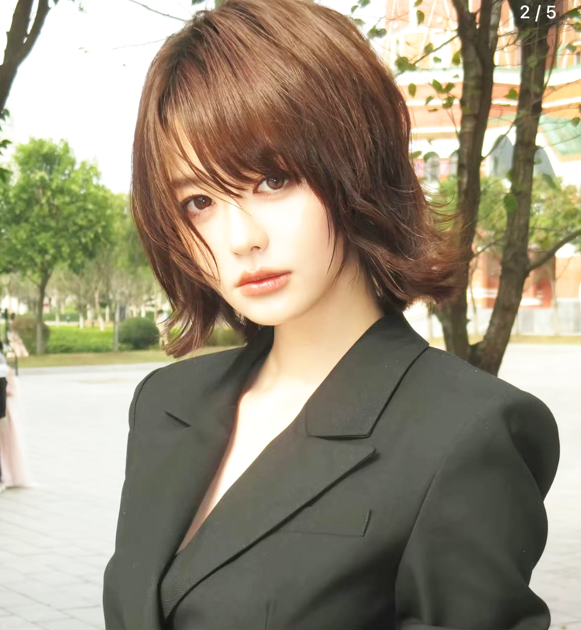 果然，连黄晓明也逃不过“菀菀类卿”这个魔咒啊！

近日，黄晓明公布了自己公司新签